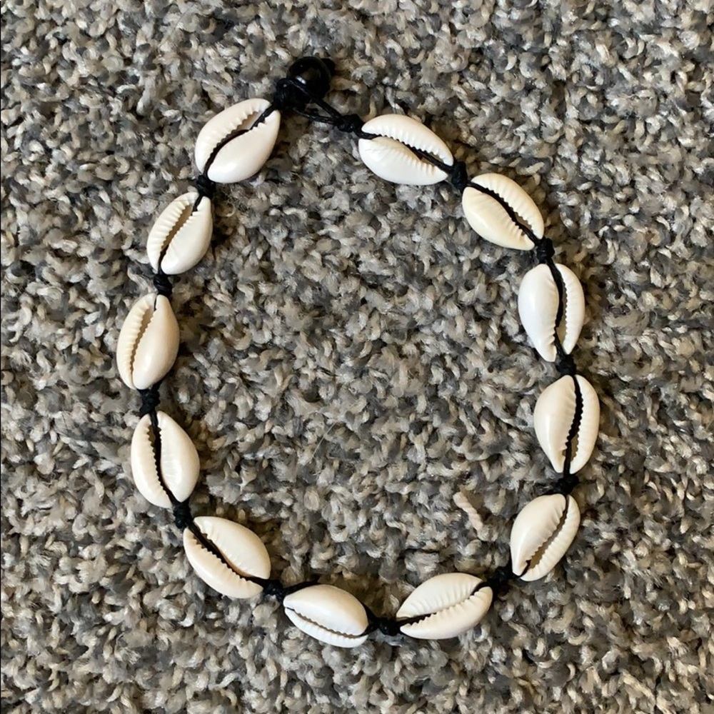 Cowrie Choker